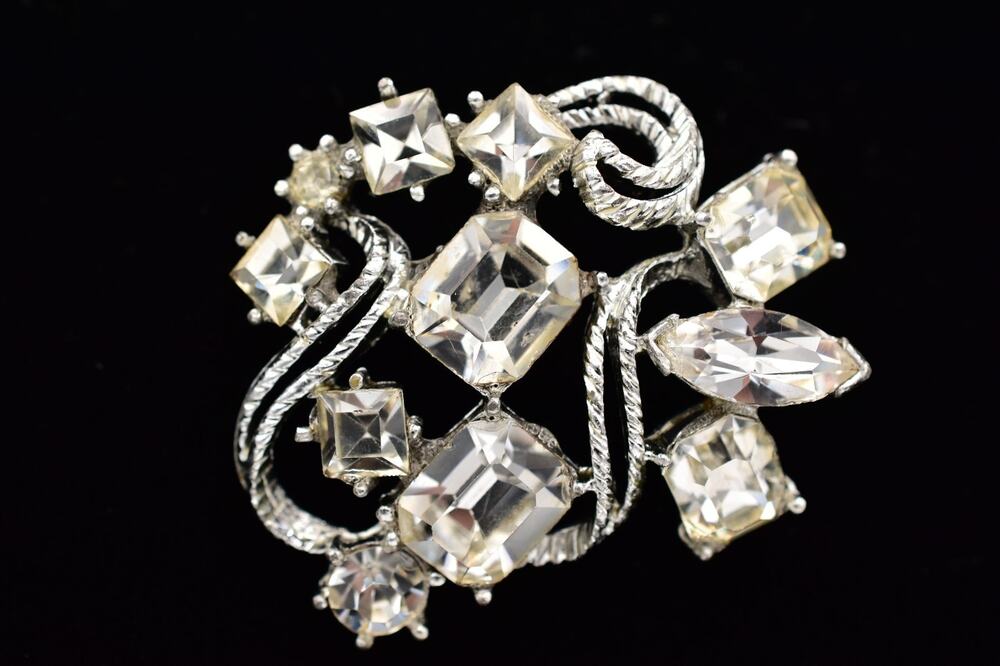 Vintage Crystal Pin Brooch Baguette Rhinestone Silver Tone Retro Glam 50s BinBP